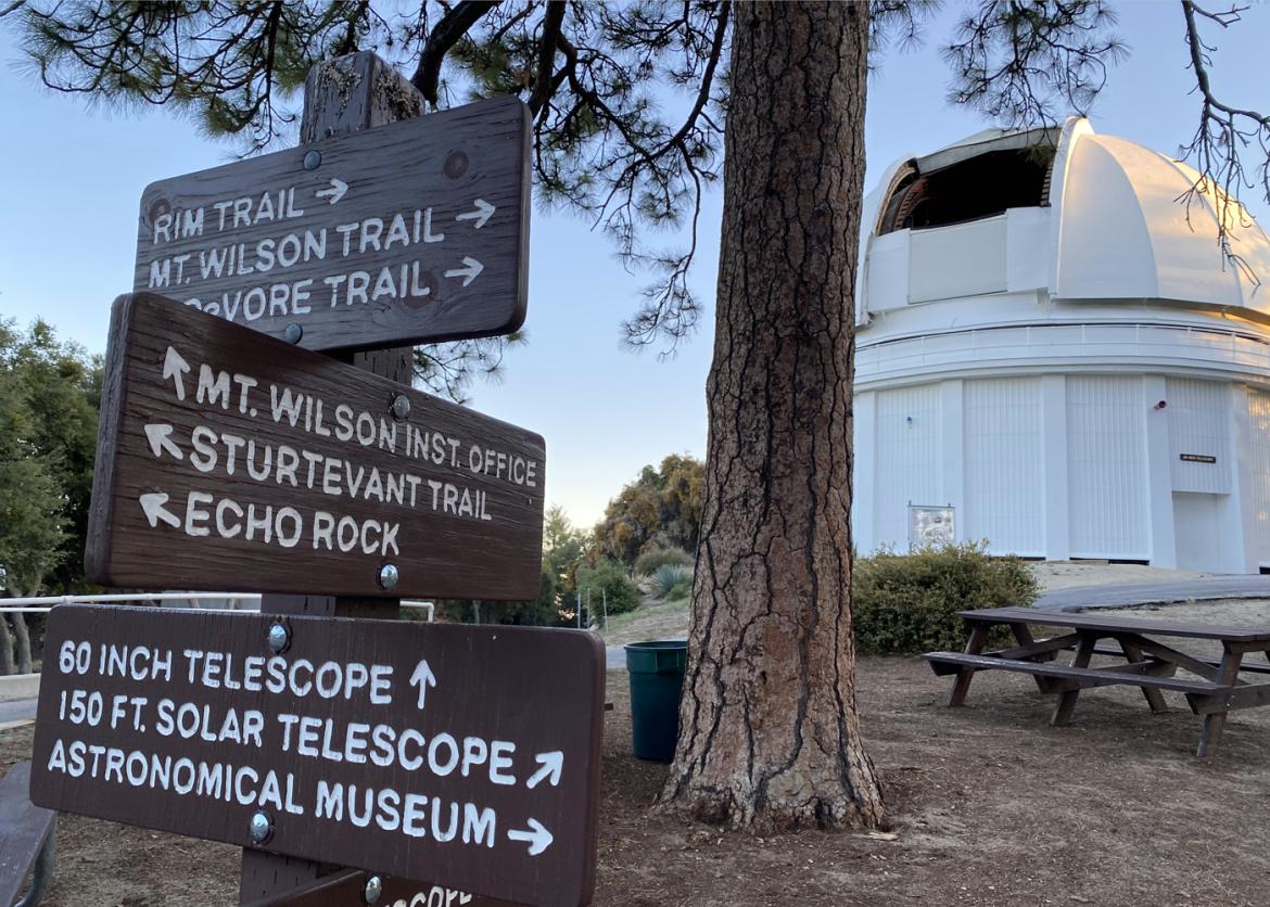 Signs of directions and location names outside of the observatory