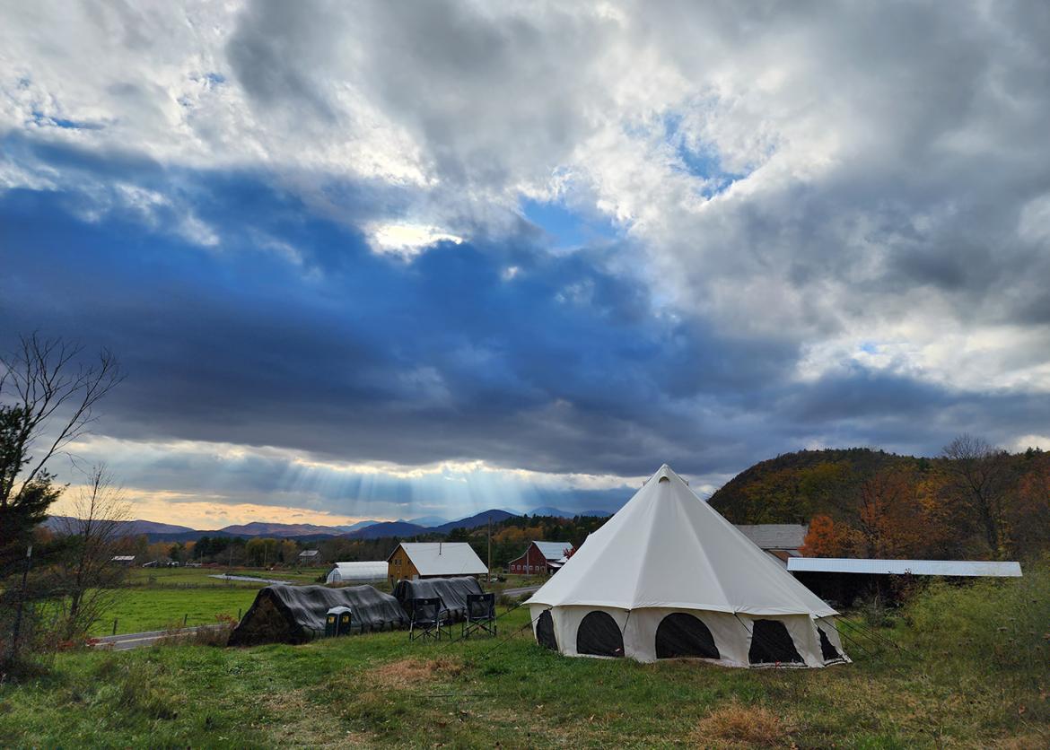 Glamping tent and farmstead along the route